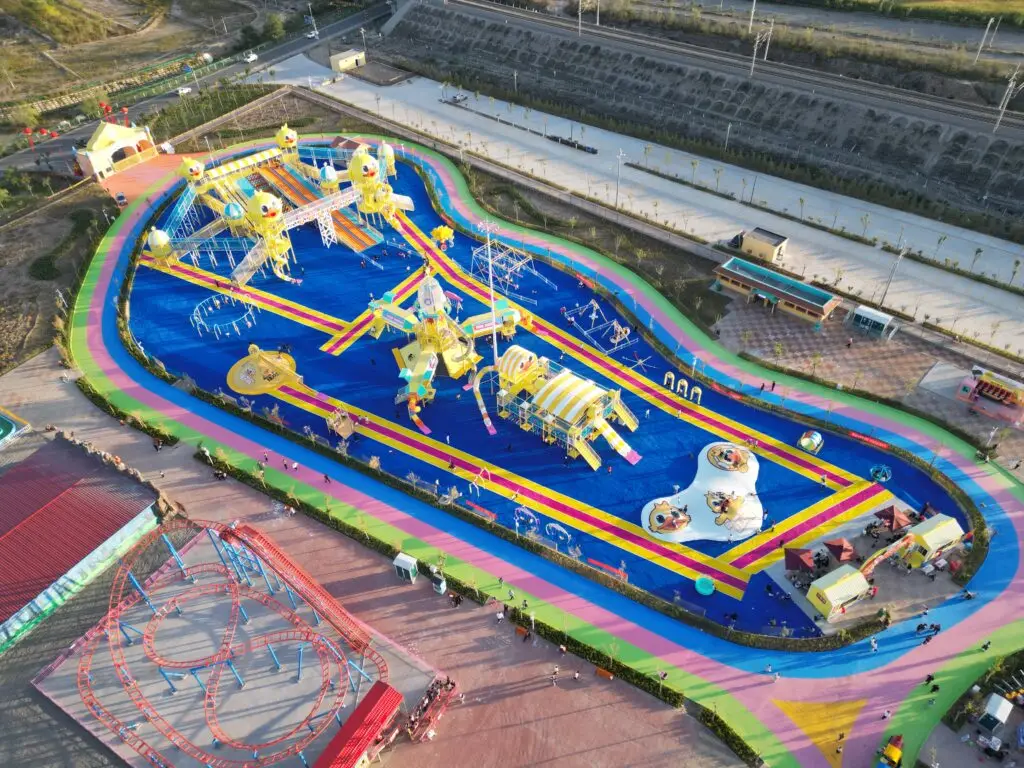 Non-powered amusement park
