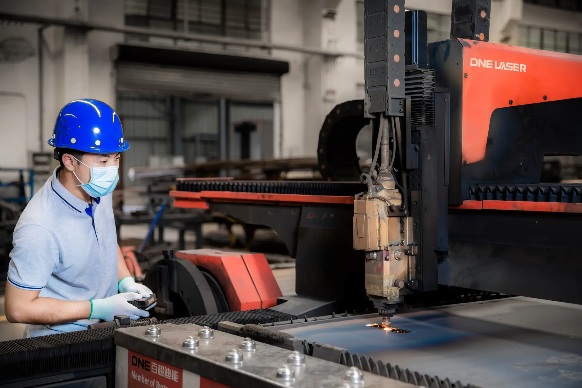 Steel plate laser cutting machine for precision metal parts