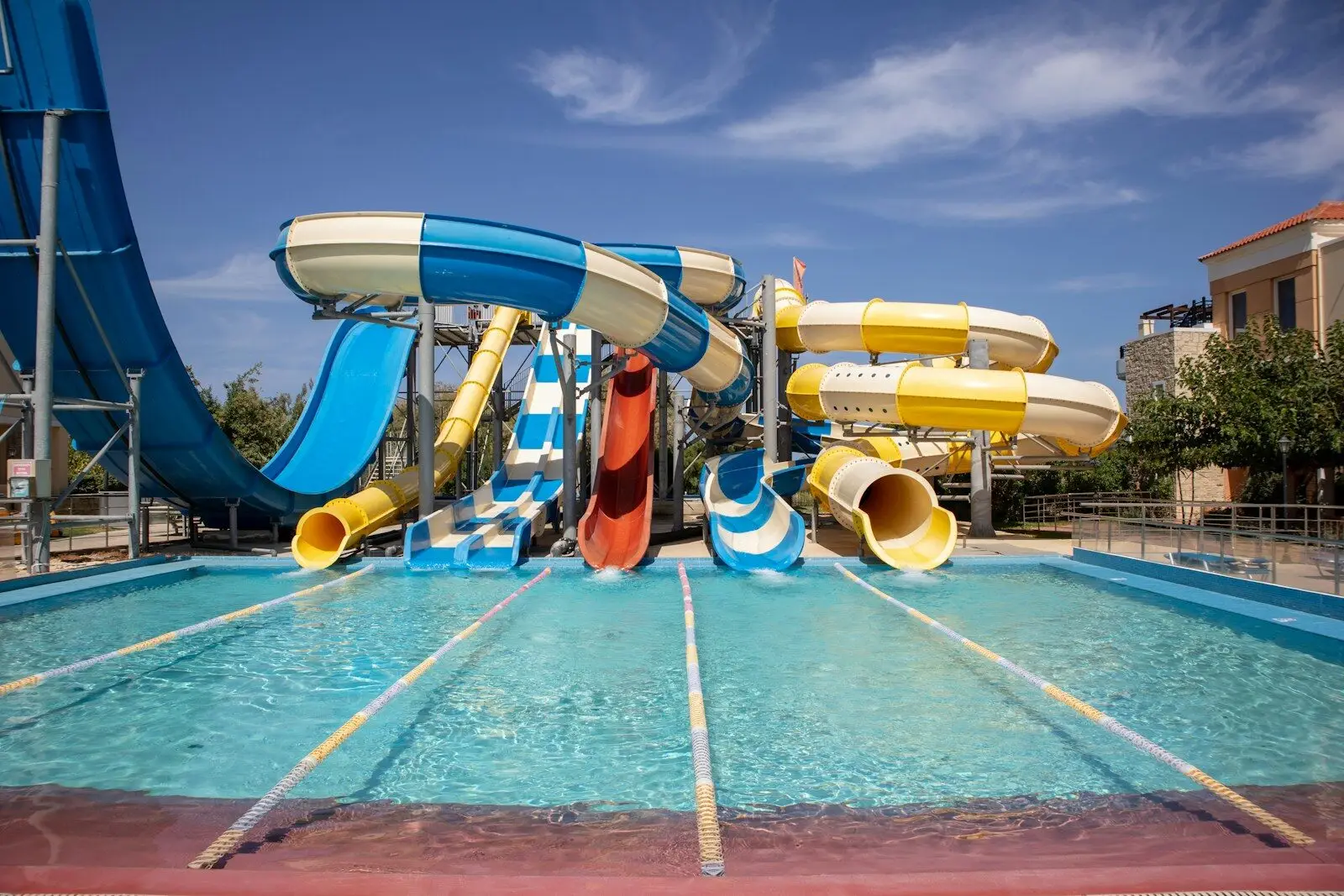 Water Park Amusement Park Near Me: Top Picks in Zhengzhou for Summer 2026